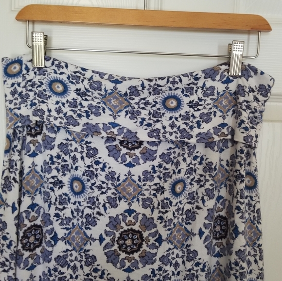 Practically Brand New Max Edition Maxi Skirt Size Large.  Very Gently Used. - Picture 11 of 13